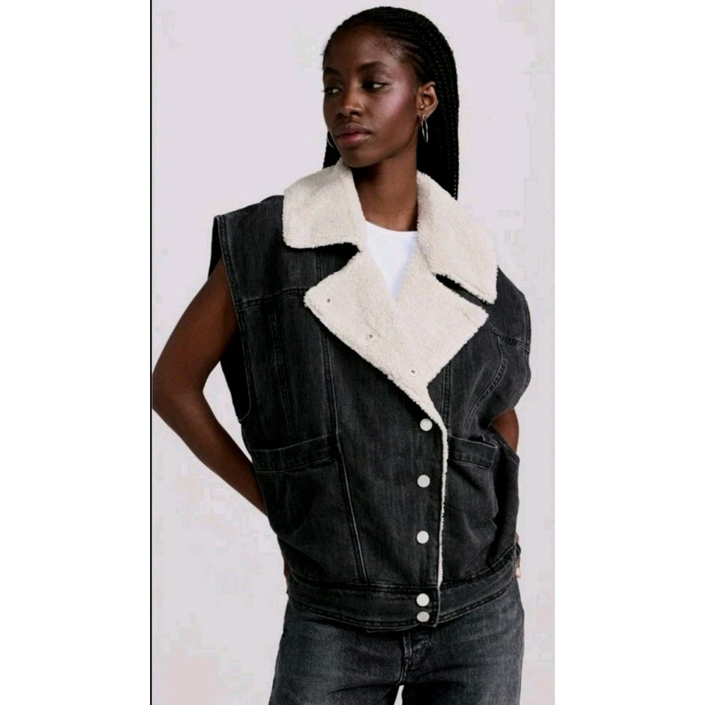 BLANKNYC Luxury Denim and Sherpa Oversized Denim Black Vest Jacket Size Medium